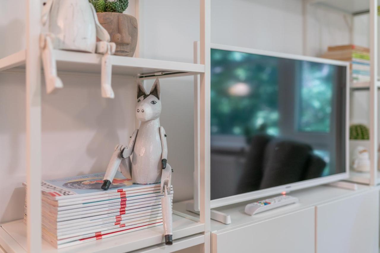 Apartament Fala Metro Sgh Klub Stodola Parking Parkview Fast Wifi 바르샤바 외부 사진