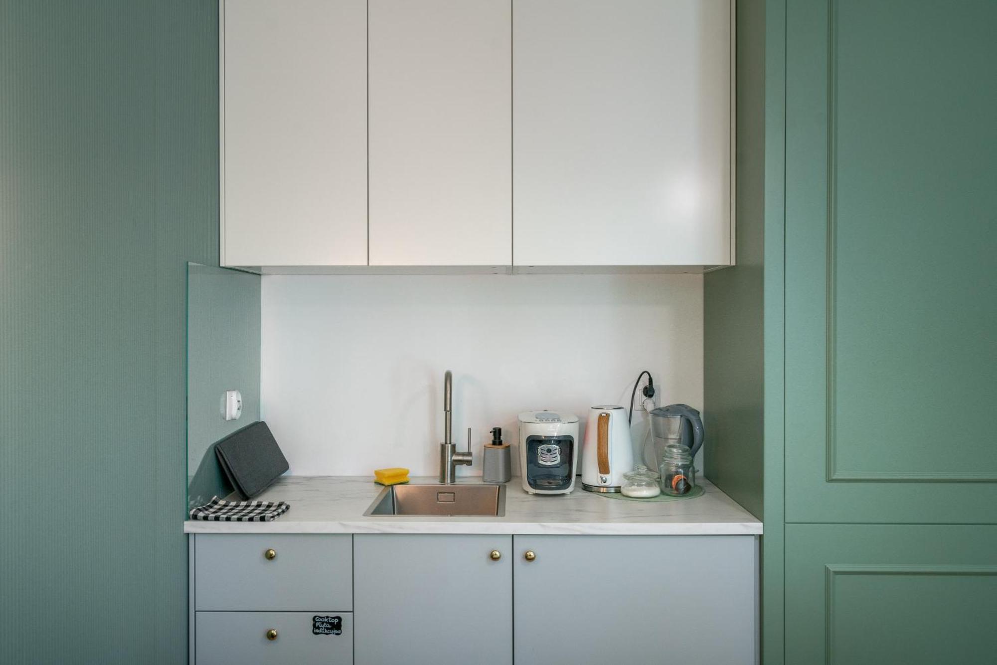 Apartament Fala Metro Sgh Klub Stodola Parking Parkview Fast Wifi 바르샤바 외부 사진